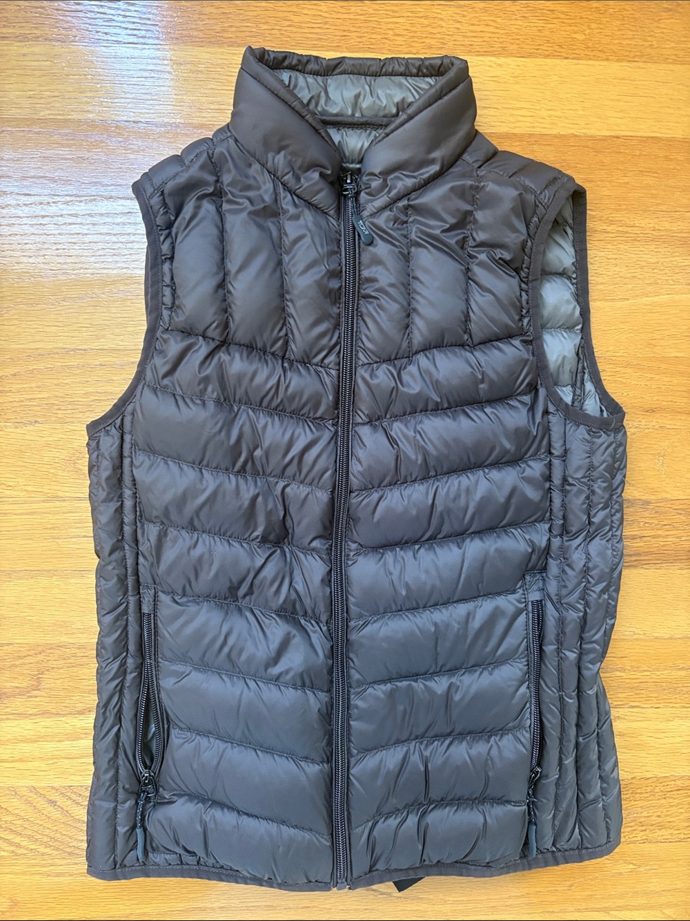 Tumi Brown Quilted Puffer Vest